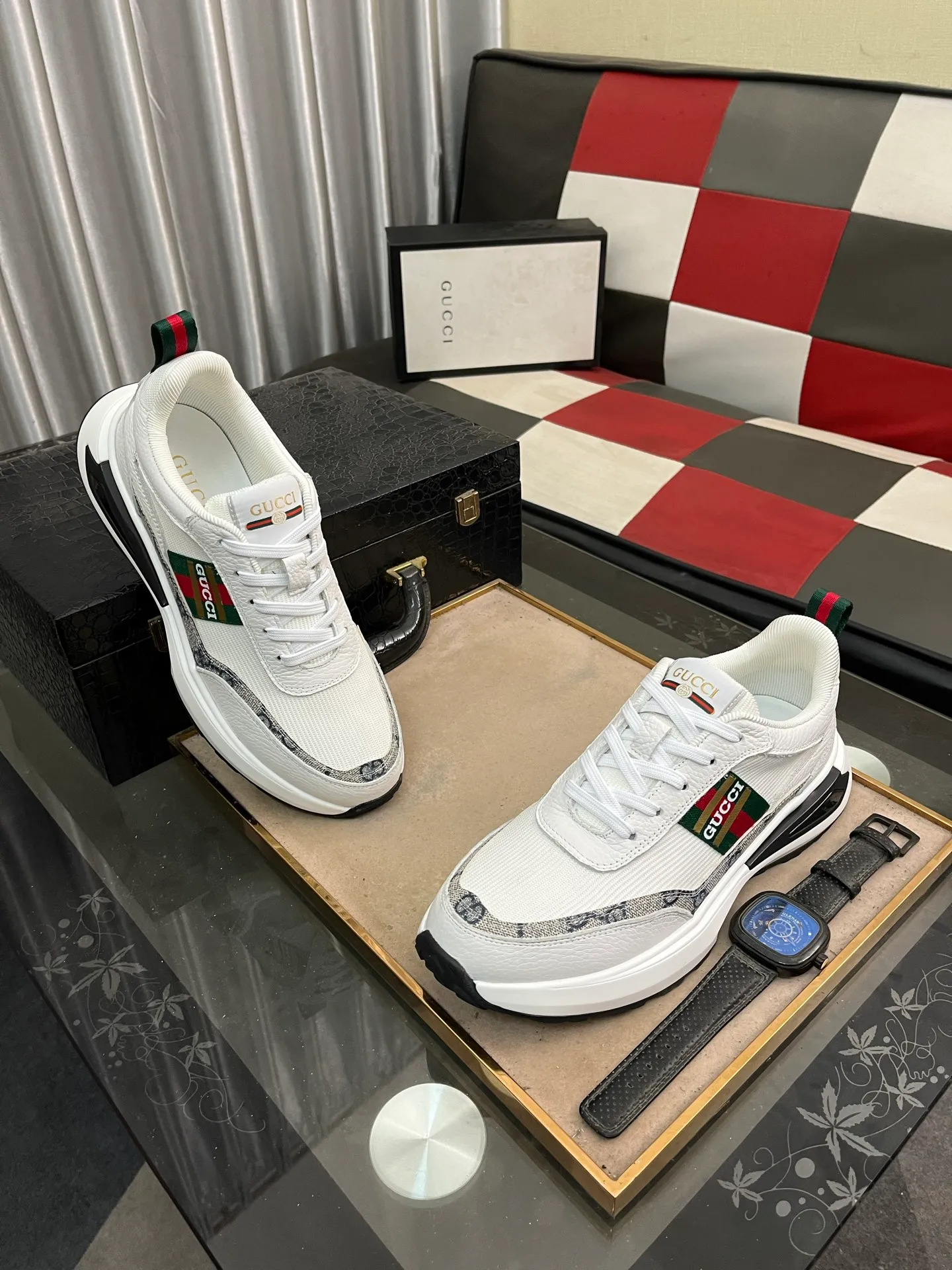 Men's Men's Shoes💰458⌚️⌚️[GUCCI] Gucci men's casual shoes are absolutely popular🔥The ultimate matching item for trendy men! The charm of super texture is unstoppable. This is the main recommendation. The upper is made of high-quality cowhide, with pig lining feet and wear-resistant rubber sole. It is noble and elegant! Extremely comfortable🎁🎁You can be as handsome as you want💪 Size 38-44! 2️⃣colors available